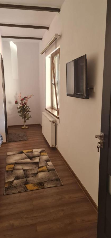 La Ovi Hotel Fagaras Luaran gambar