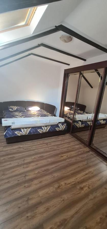 La Ovi Hotel Fagaras Luaran gambar